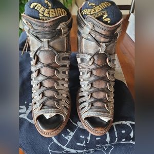 Freebird Wazee Ice size 7 (fits like an 8)